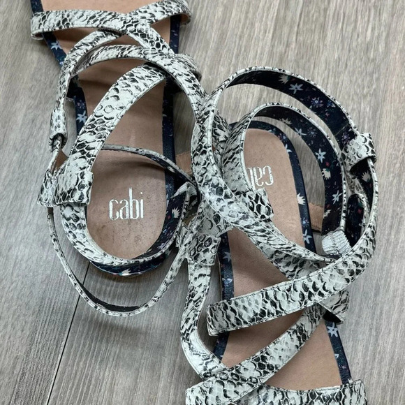 Cabi Sandals Womens Sz 7M Athena Snakeskin Gladiator Flats Leather White Black - Picture 5 of 12